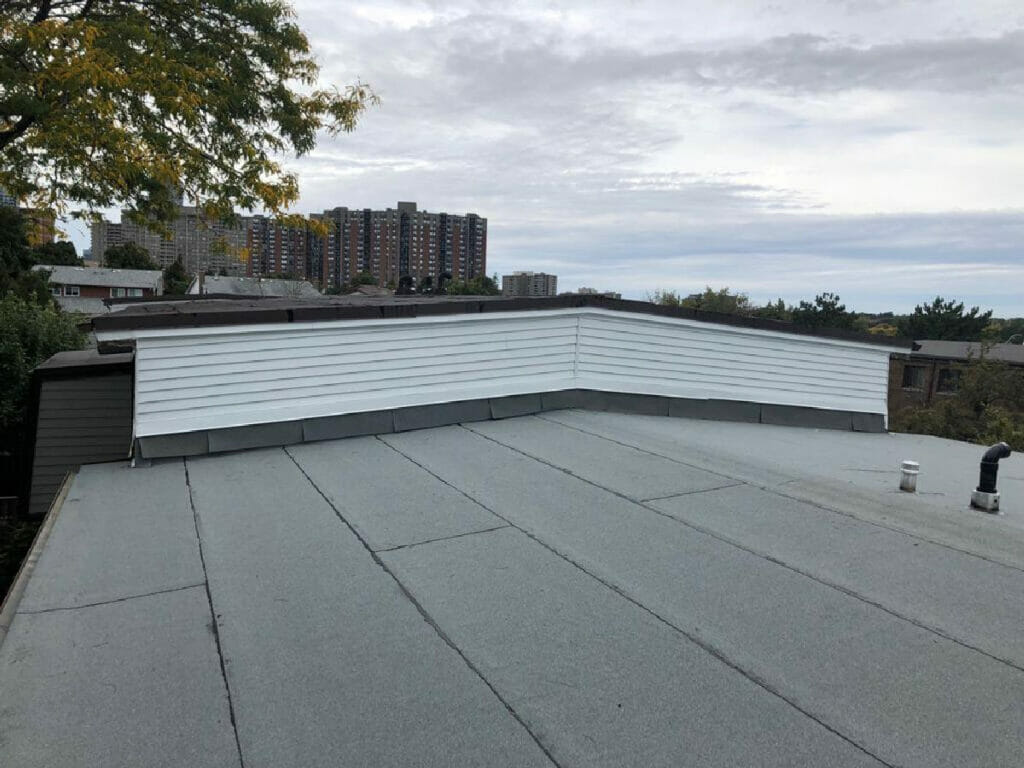 Toronto flat roof restoration project